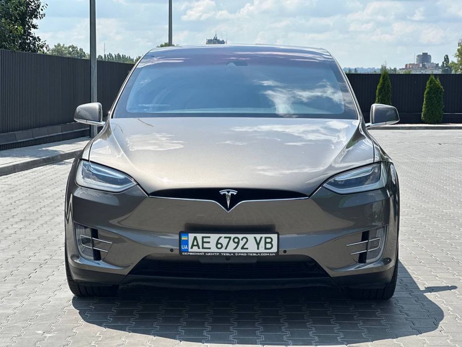 Tesla Model X 2016