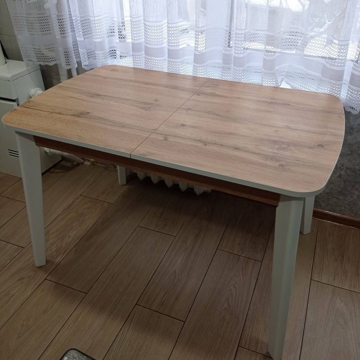 Кухонний стіл розкладний з подовженням