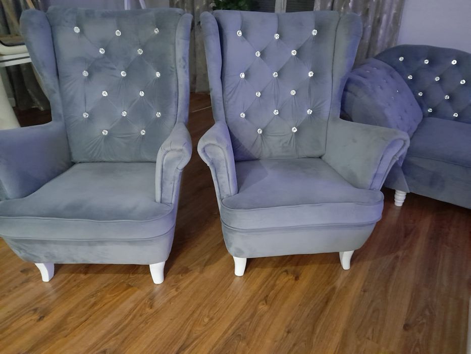 Sprzedam zestaw ( jeden fotel+ szezlong) wypoczynkowy do snu. Stan bdb