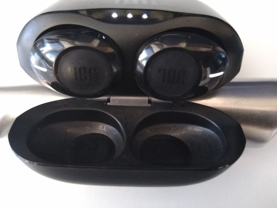 Bluetooth навушники JBL Tune 120TWS