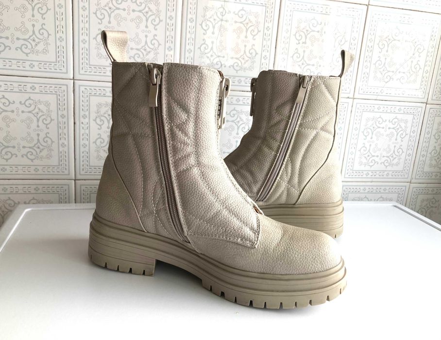 Botas de senhora tamanho 37