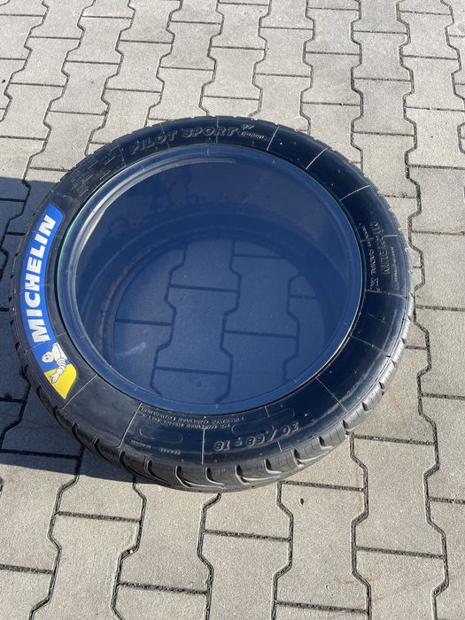 Stolik kawowy opona Michelin Pilot Sport GT