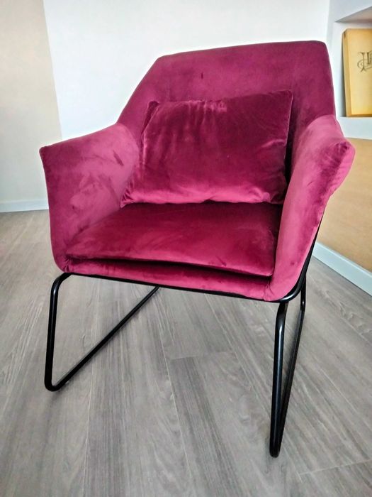Cadeirão vermelho