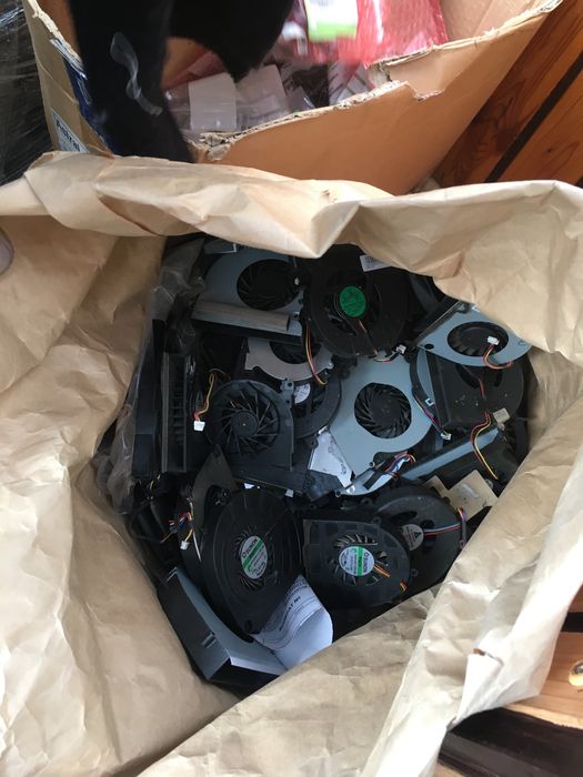 Ноутбуки на запчасти