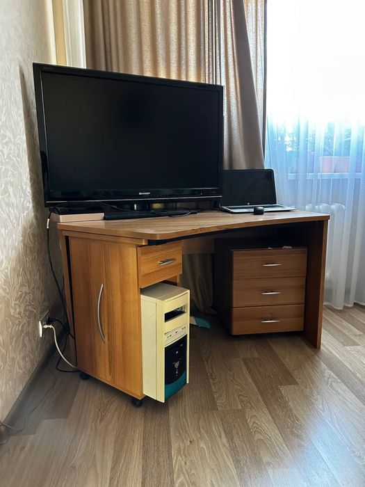 Меблева стінка