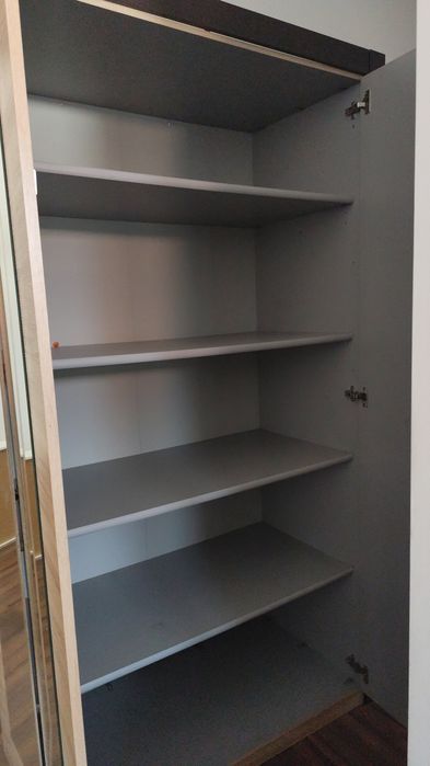 Szafa ,duża z lustrem