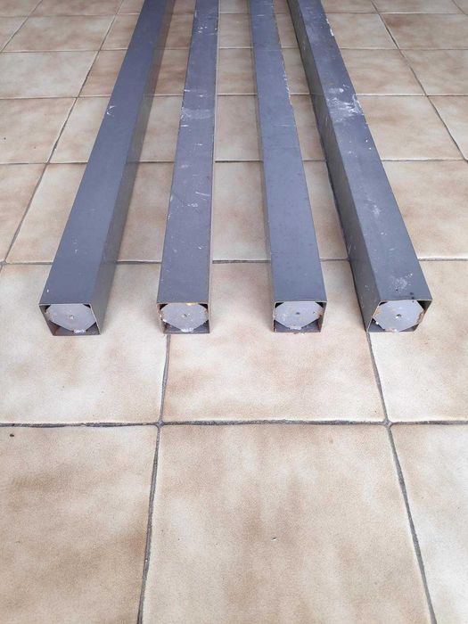 4 postes quadrados 60x60MM (2,05M) Cinza