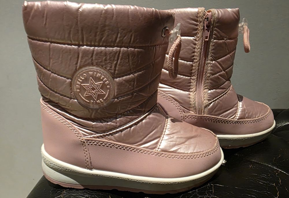 Buty zimowe dziewczęce rozmiar 31 traperki, śniegowce laczki