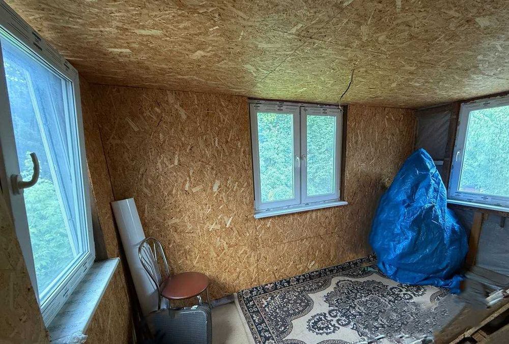 Продаж будинку 104м2 на 12 сотках, вул. Яблунська
