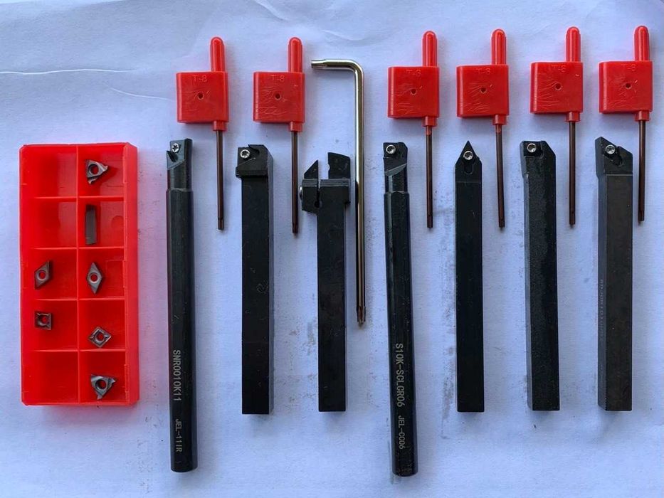 Резцы токарные 10х10 12x12 16x16мм 7 шт со сменными  пластинами