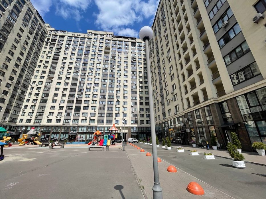 Без комісії. ЖК Венеція. Оренда стильної трикімнатної квартири в Києві