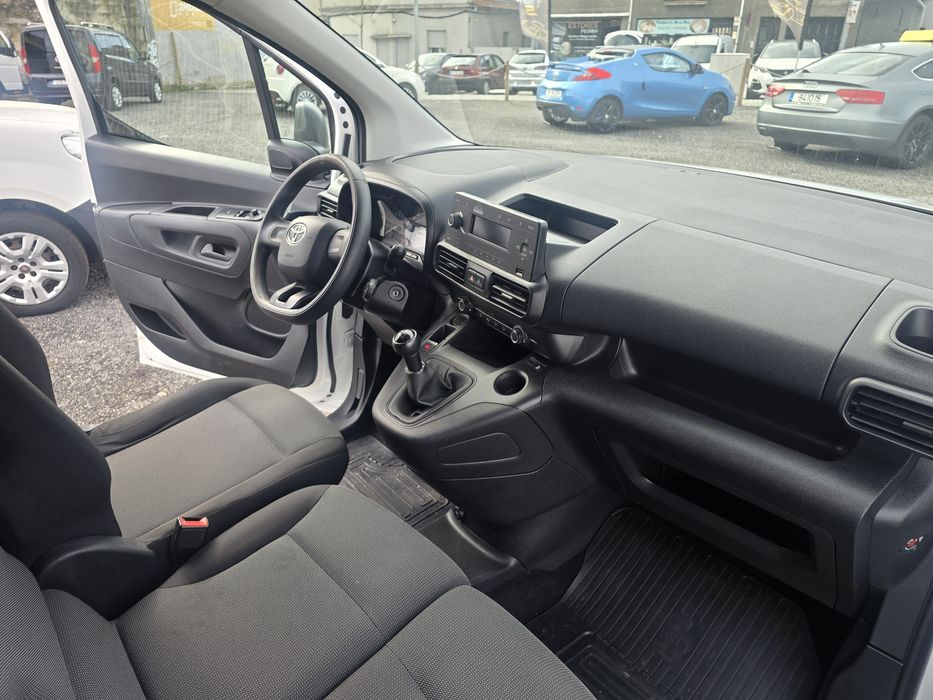 Toyota Proace 1.5 BlueHdi City 3L