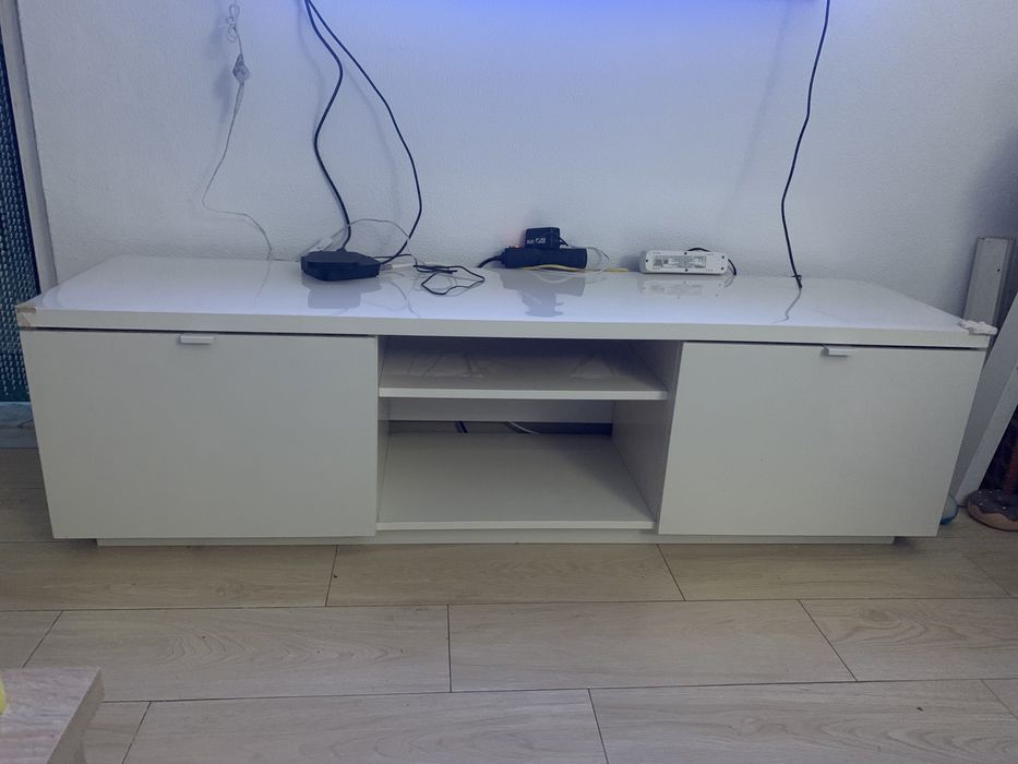Movel de sala branco