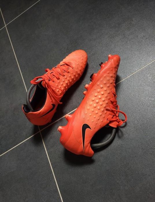 бутси, копочки NIKE MAGISTA