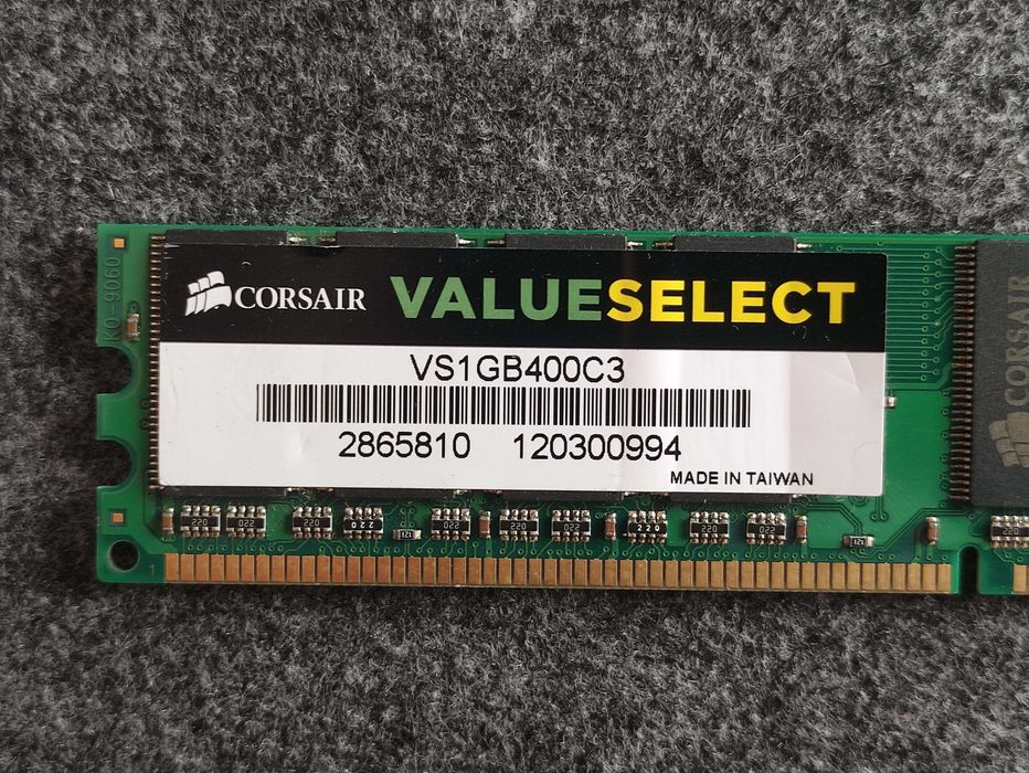 Memória RAM CORSAIR 1GB DDR 400MHz PC3200 CL364741248120579121