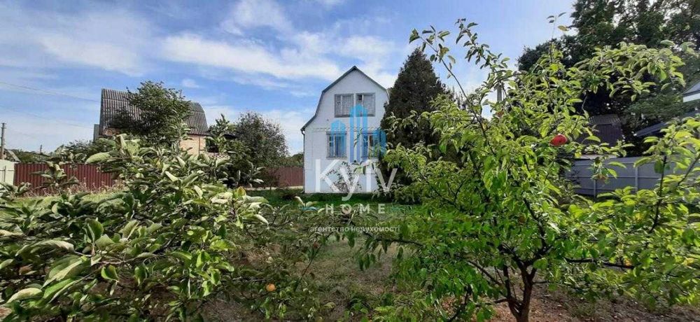 Продаж Будинок у лісі біля Києва — газ, каналізація, готовий для життя