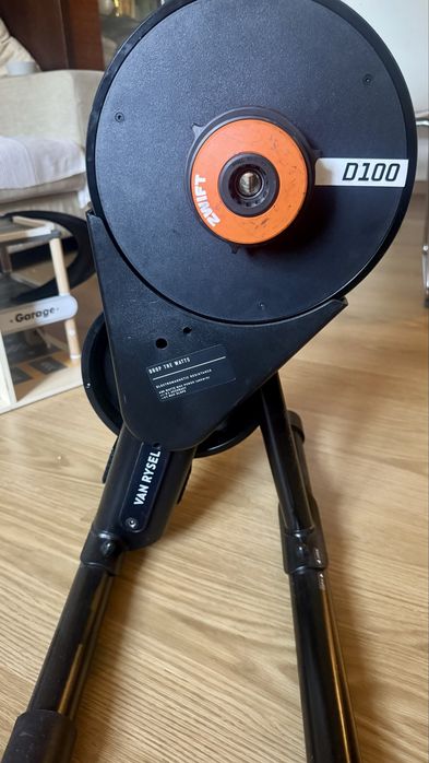 VAN RYSEL D100 + Zwift Cog and Click