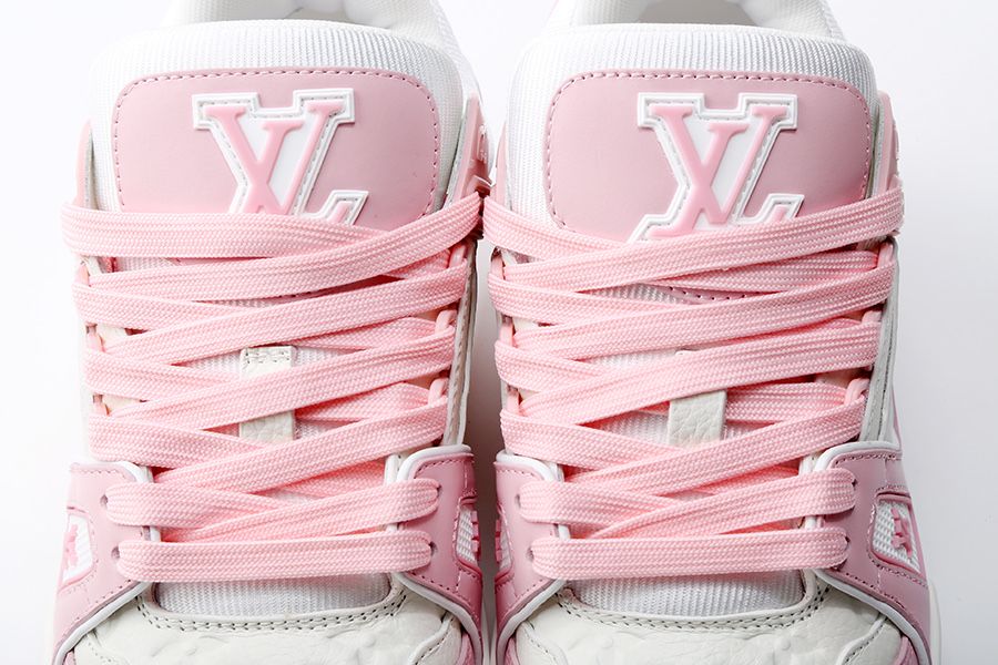 LV Trainer Sneaker (pink)