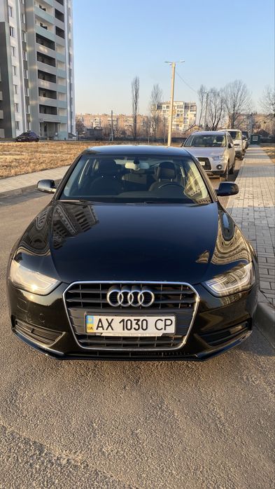 Ауді А 4 2013 р 134.000км пробіг