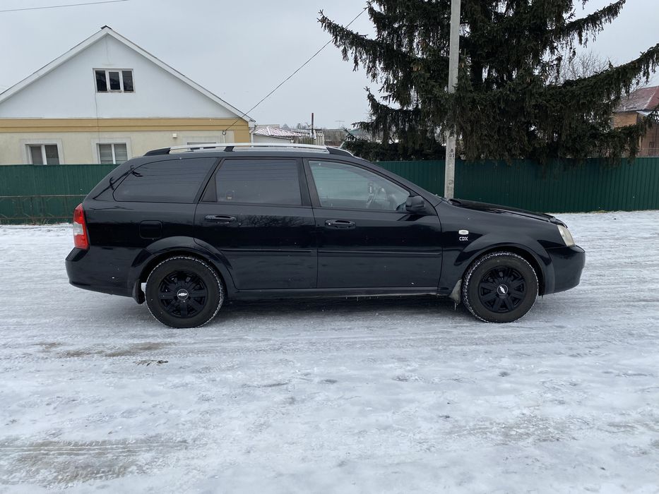 В гарному стані Chevrolet Lacetti  CDX 1.8 бензин/Газ-4 На Автоматі!