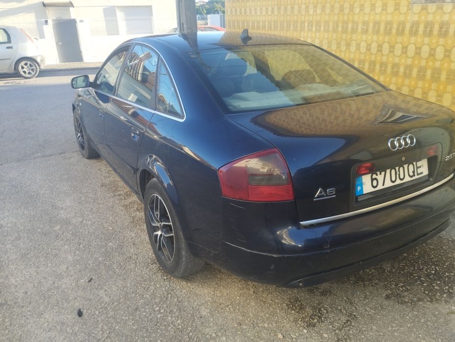 Audi   vendo ou troco urgente
