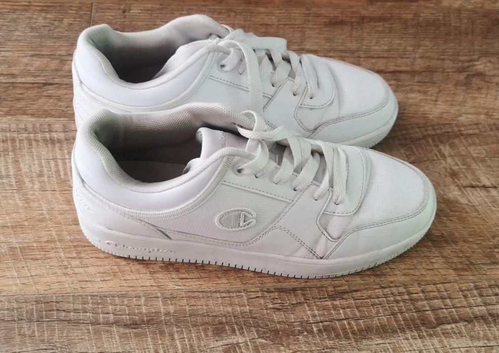 Sneakersy Champion 40