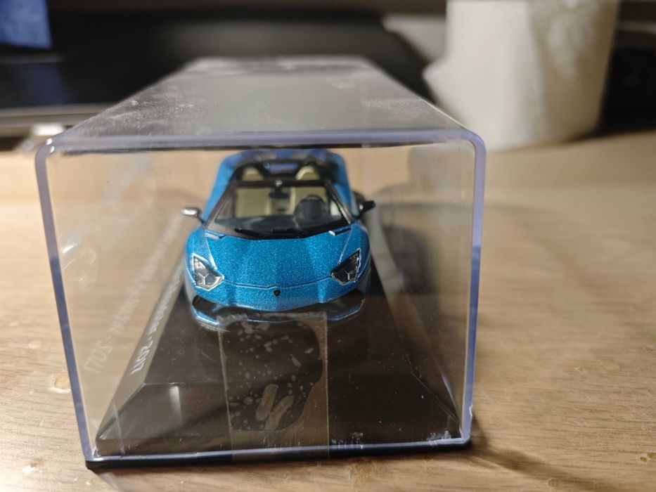 miniatura Lamborghini aventador