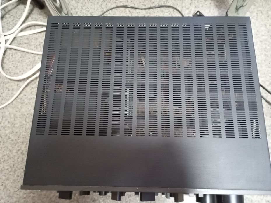 Підсилювач Technics SU-V8