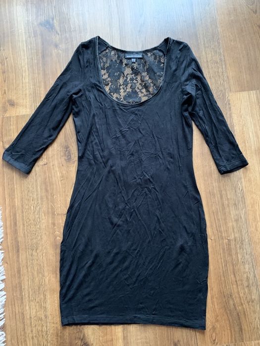 Piękna brązowa sukienka rękaw mgiełka dżety