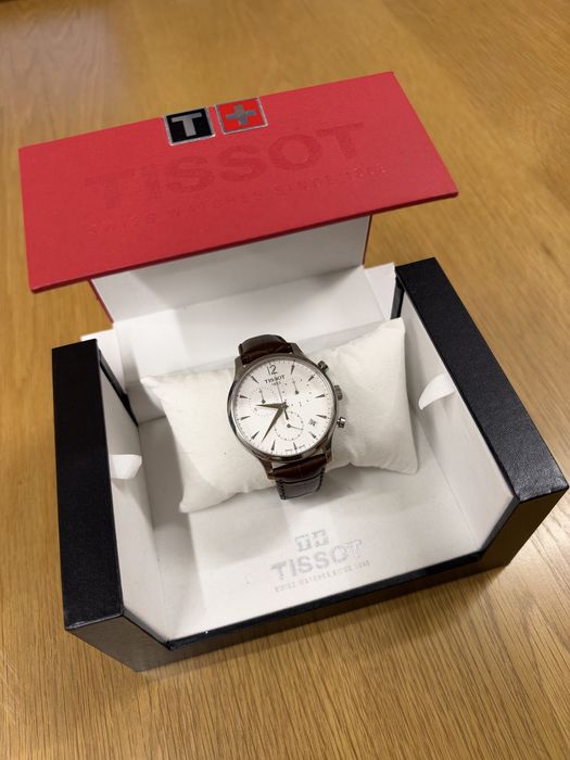 Часы Tissot Tradition Chronograph