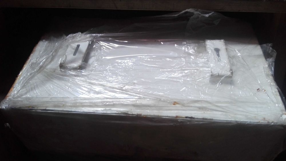 Ящик металлический 50*30*14см с креплением на стену