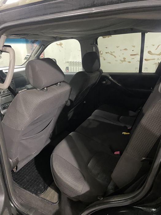 Nissan Pathfinder 2006 2.5 diesel