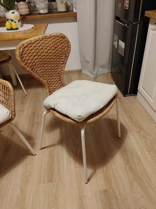 3 krzesła rattanowe / wiklinowe – komplet – 300 zł