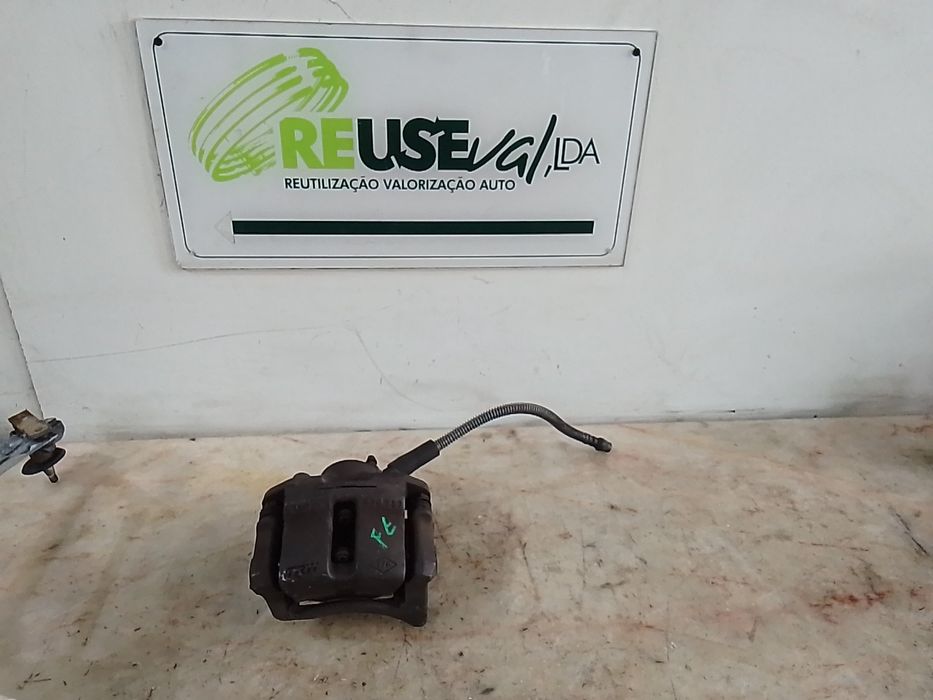 Pinça travão / maxila de travão frente esquerda RENAULT Clio II Sociét