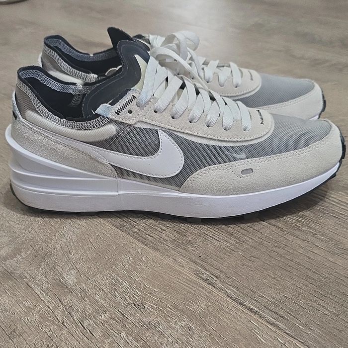 Кросівки Nike Waffle One  Rebel v4 jordan