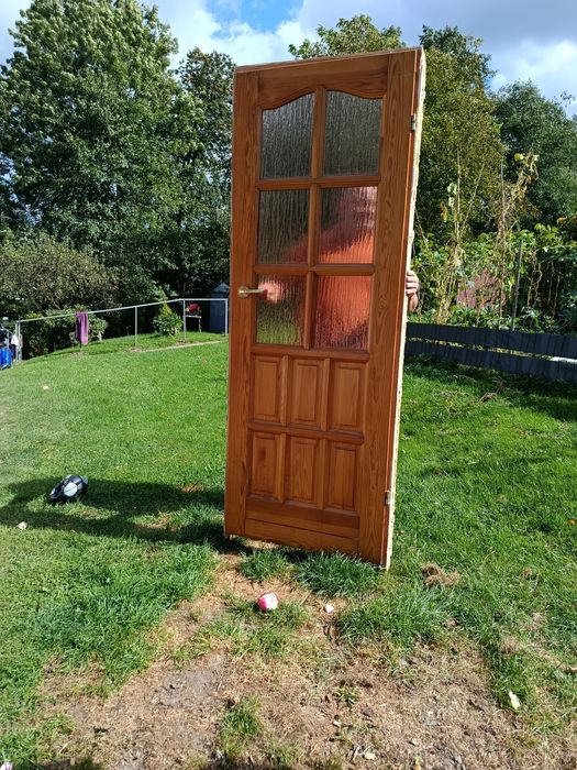 Sprzedam drzwi do wewnątrz z wymiany 70 cm lewe