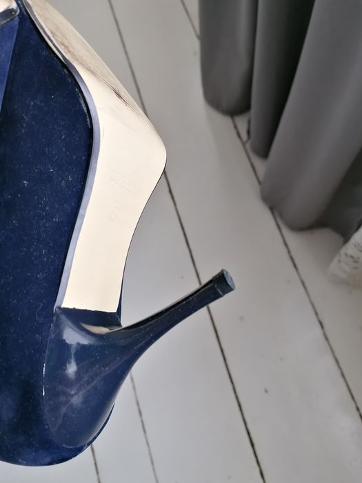 Szpilki damskie granatowe