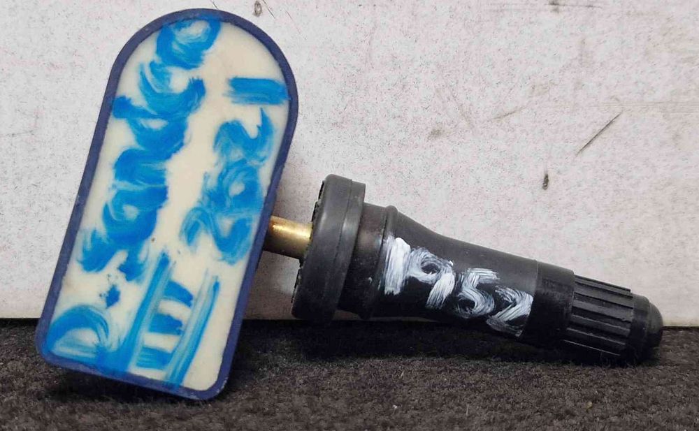 Sensor De Roda Sistema De Controlo Da Pressão Dos Pneus 10R0615567 - DACIA SANDERO III