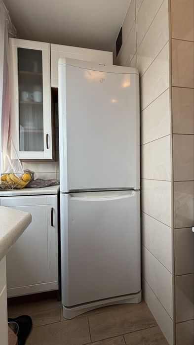 Lodówka Indesit