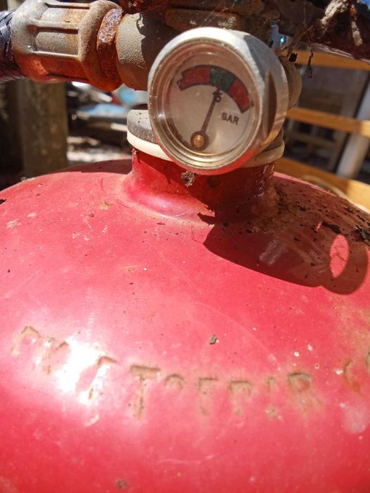 12 Extintores Vários Tamanhos