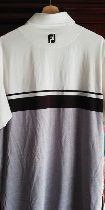 Polo Branco em otimo estado.