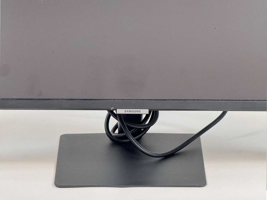 Samsung Smart Monitor M7 32" 4K S32BM700UU pilot + kabel HDMI - Łódź