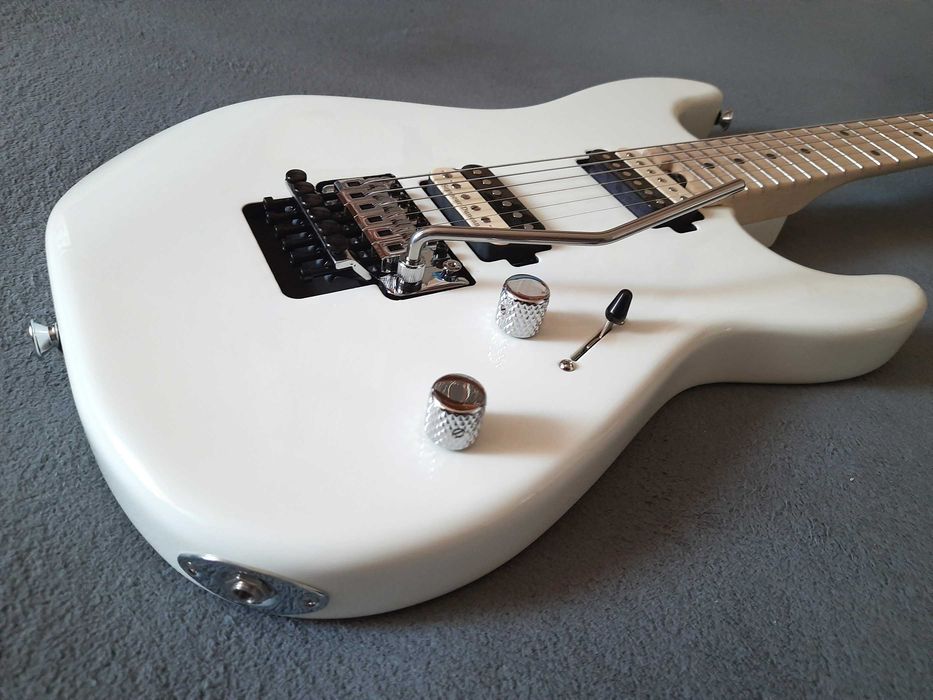 Charvel Pro Mod San Dimas HH Floyd Rose 1000 Seymour Duncan