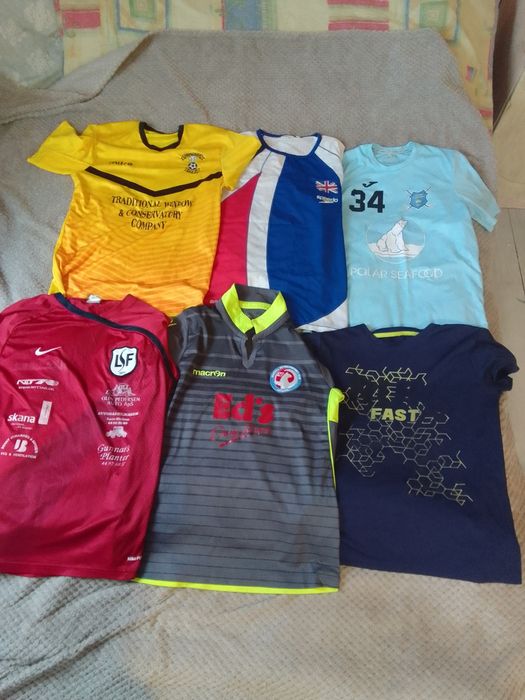 Продам спортивний одяг