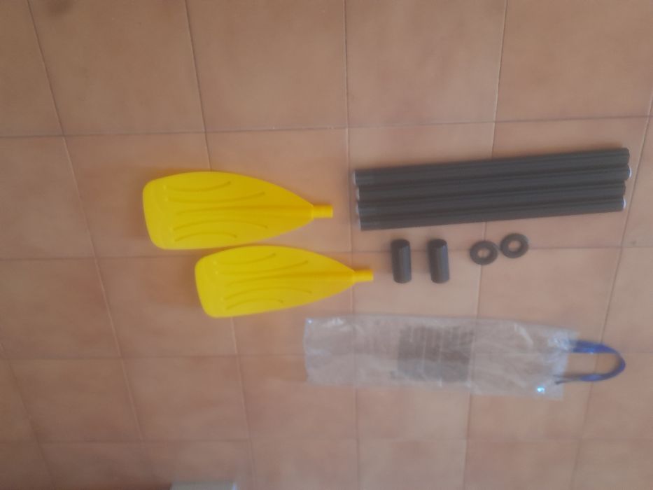 Remos de barco pequeno