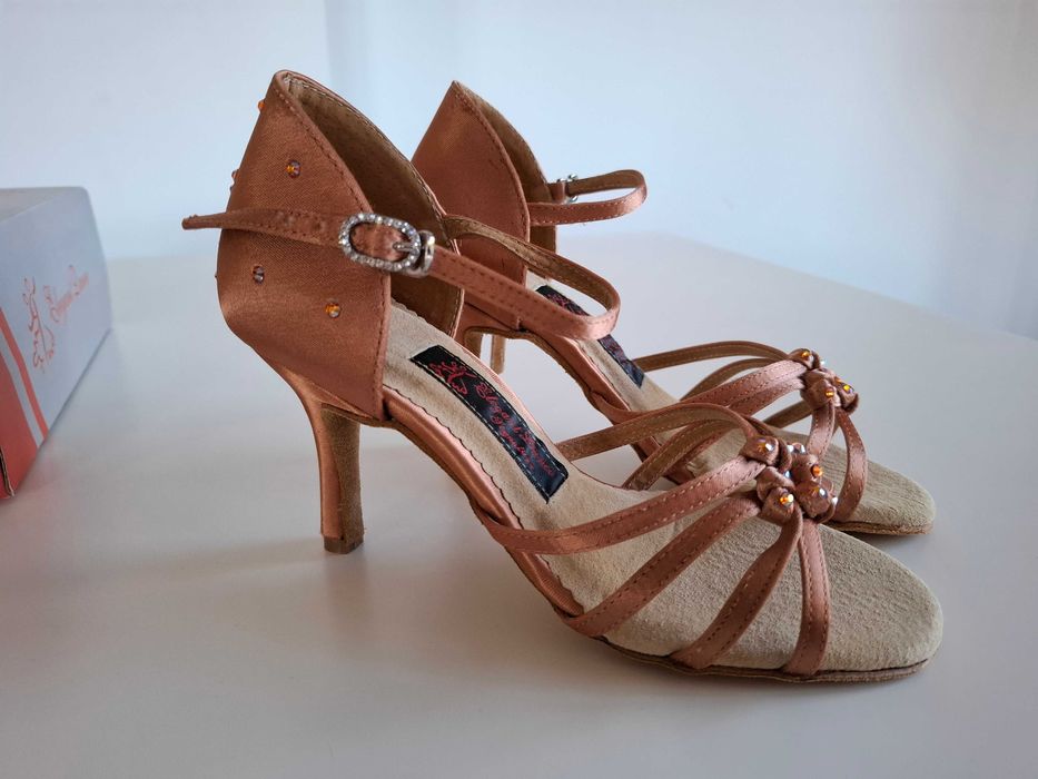 Buty taneczne tańce latynoamerykańskie 4,5 – 23,5 cm zdobione