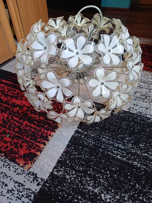 Sprzedam żyrandol i 2 kinkiety