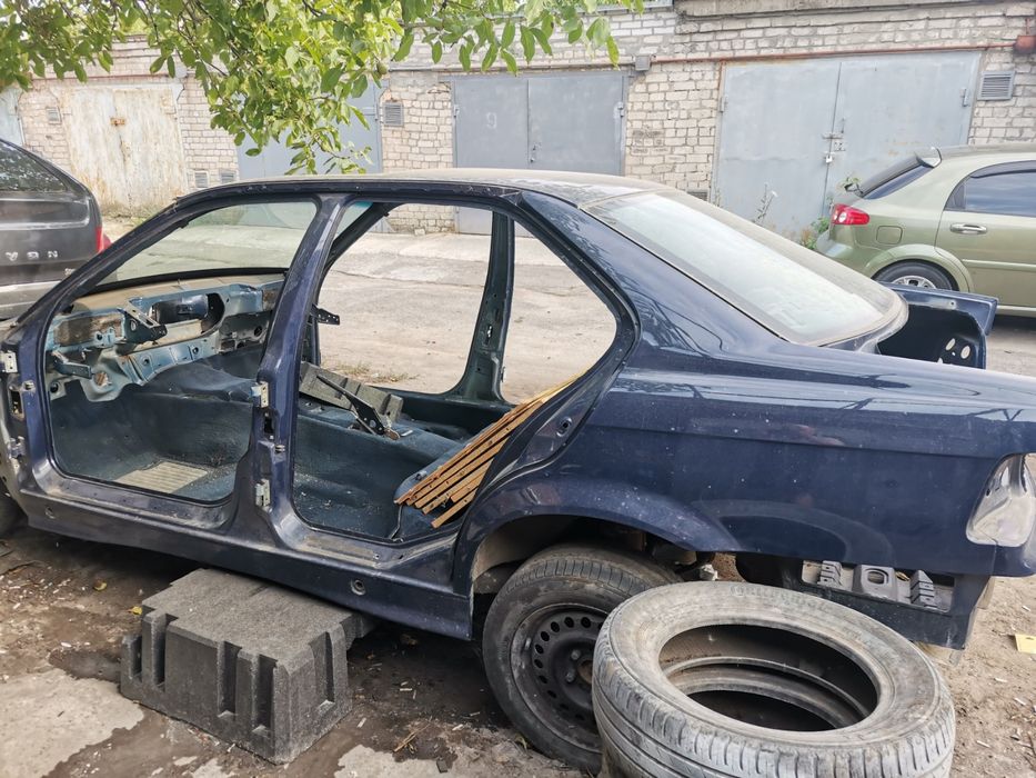 BMW e36 316 на колбасу шрот