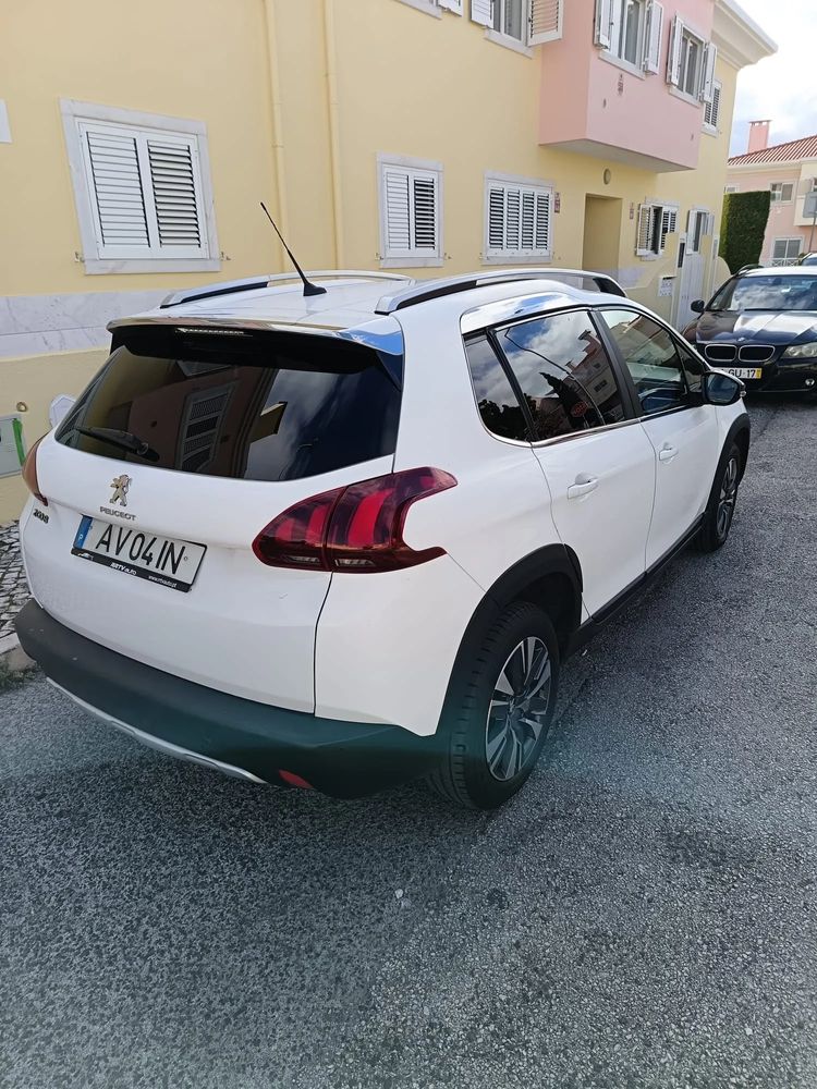 Peugeot 2008 1.2 PureTech Allure EAT6
