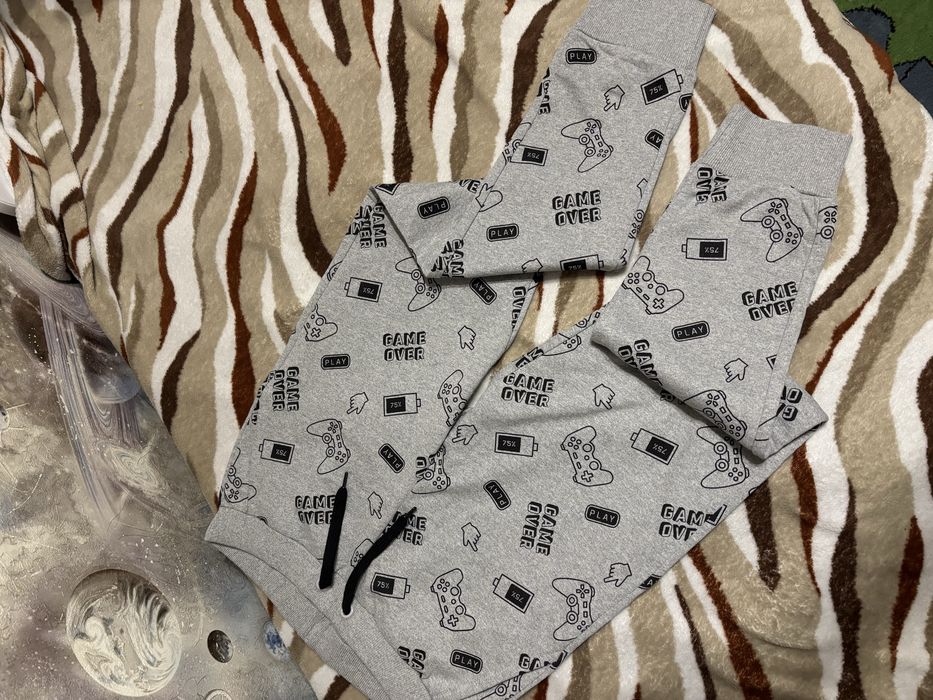 Нові спортивні штани 158 зріст.